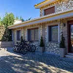 Lemont Arachova